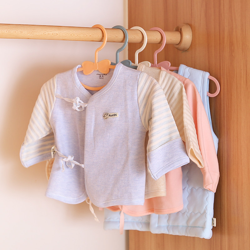 شماعات ملابس أطفال من البلاستي - مراجعة Baby Nursery Hooks وسعره